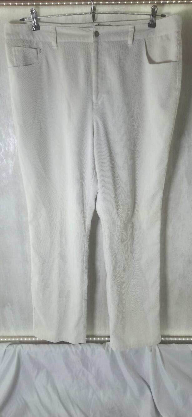 Jaclyn Smith Pants Womens 18 White Corduroy Angel Fit Straight Leg Stretch